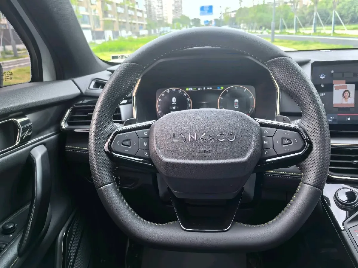 2023 LYNK&CO 06 1.5T 181HP L4 7DCT,autocango,china used car exporter,china ev exporter,chinese used car exporter,chinese used ev exporter