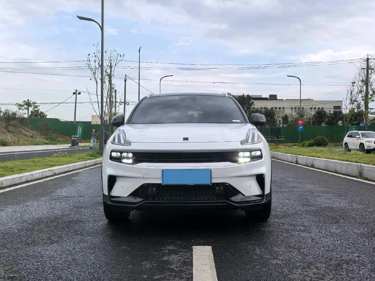 2023 LYNK&CO 06 1.5T 181HP L4 7DCT,autocango,china used car exporter,china ev exporter,chinese used car exporter,chinese used ev exporter