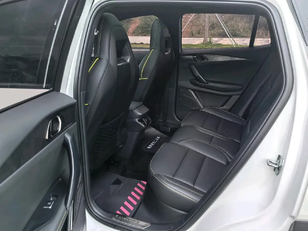 2023 LYNK&CO 06 1.5T 181HP L4 7DCT,autocango,china used car exporter,china ev exporter,chinese used car exporter,chinese used ev exporter