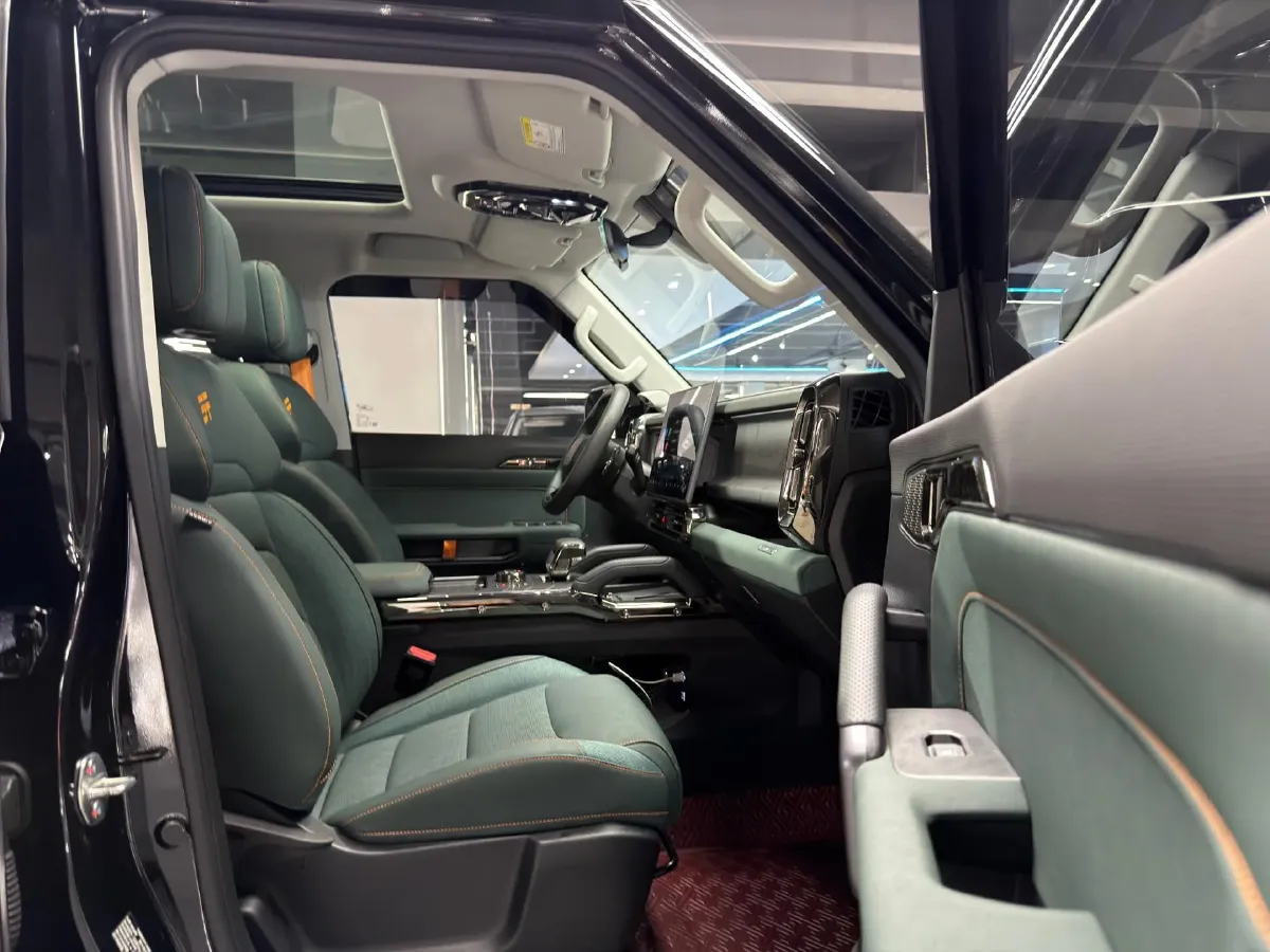 2023 Jetour Traveller 1.5T 184HP L4 7DCT,autocango,china used car exporter,china ev exporter,chinese used car exporter,chinese used ev exporter