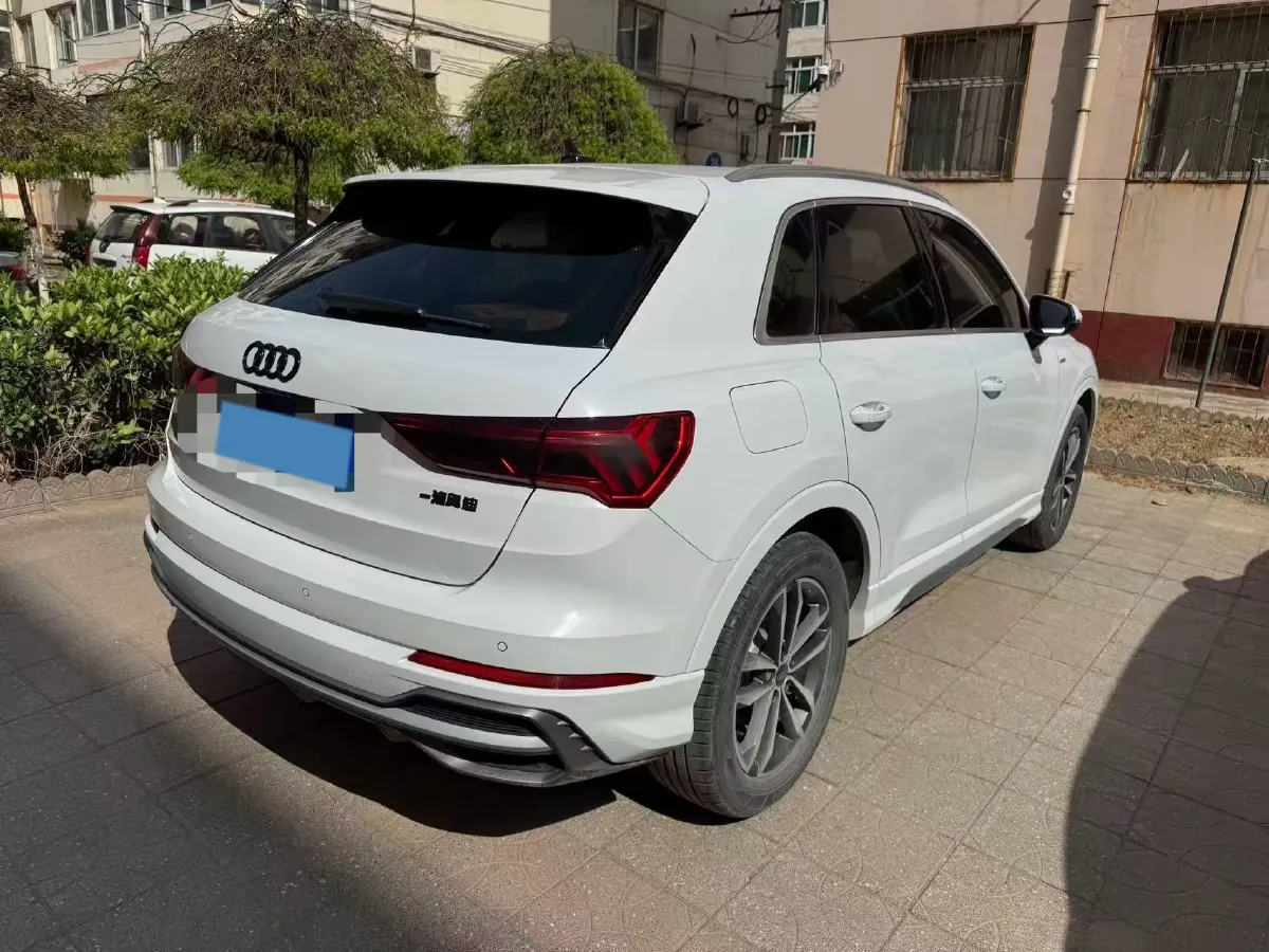 2022 Audi Q3 1.4T 150HP L4 7DCT,autocango,china used car exporter,china ev exporter,chinese used car exporter,chinese used ev exporter