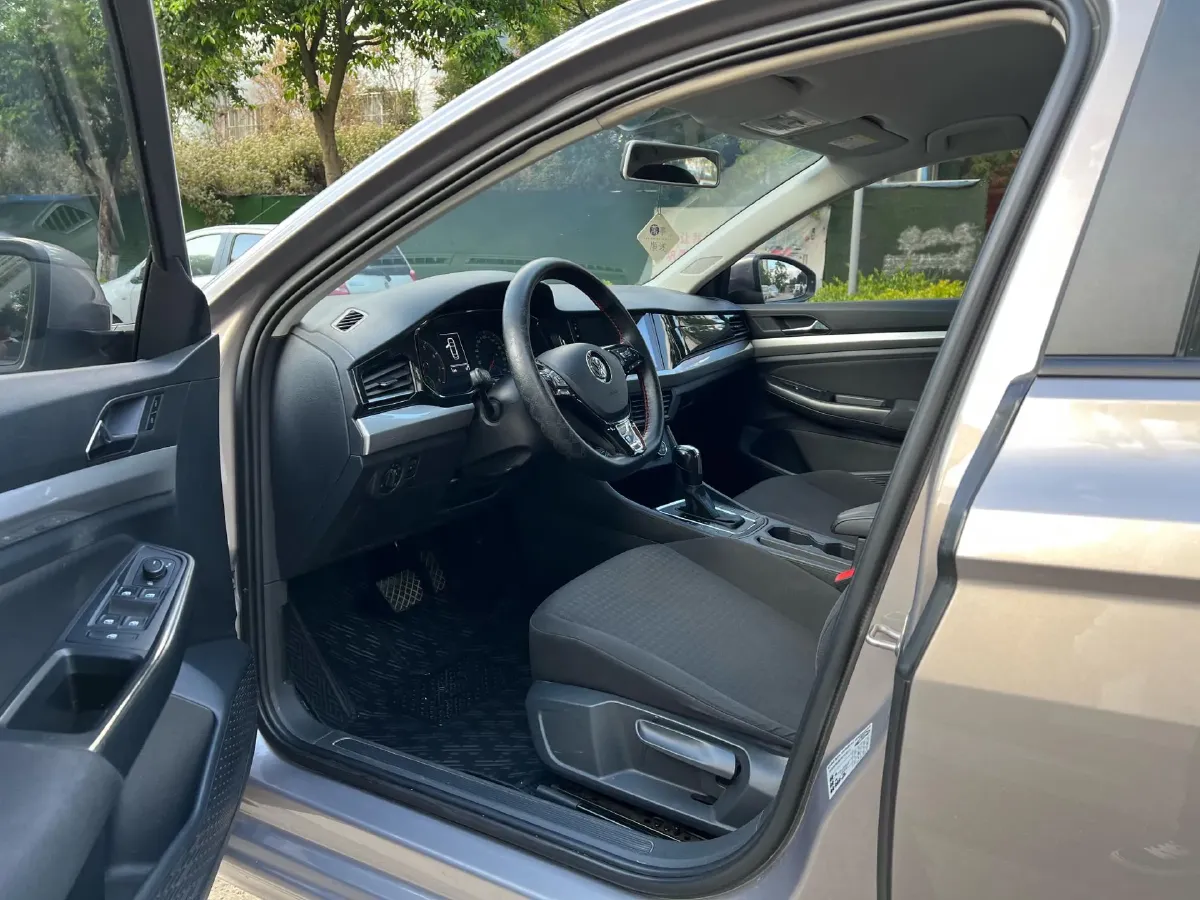 2020 Volkswagen Bora 1.5L 113HP L4 6AT,autocango,china used car exporter,china ev exporter,chinese used car exporter,chinese used ev exporter