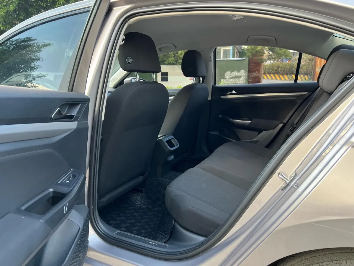 2020 Volkswagen Bora 1.5L 113HP L4 6AT,autocango,china used car exporter,china ev exporter,chinese used car exporter,chinese used ev exporter