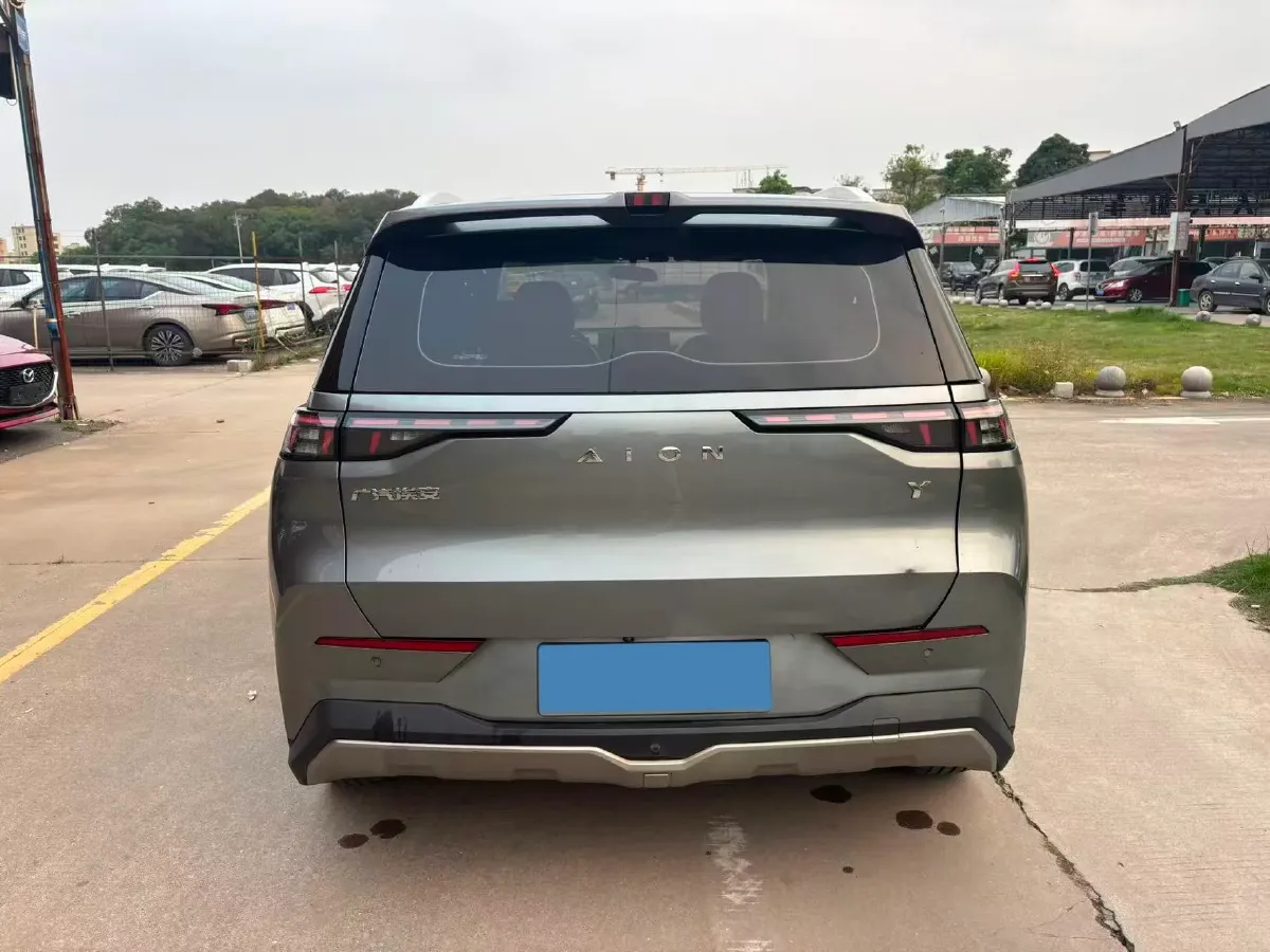 2022 Geely Okavango 1.8T 184HP L4 7DCT,autocango,china used car exporter,china ev exporter,chinese used car exporter,chinese used ev exporter