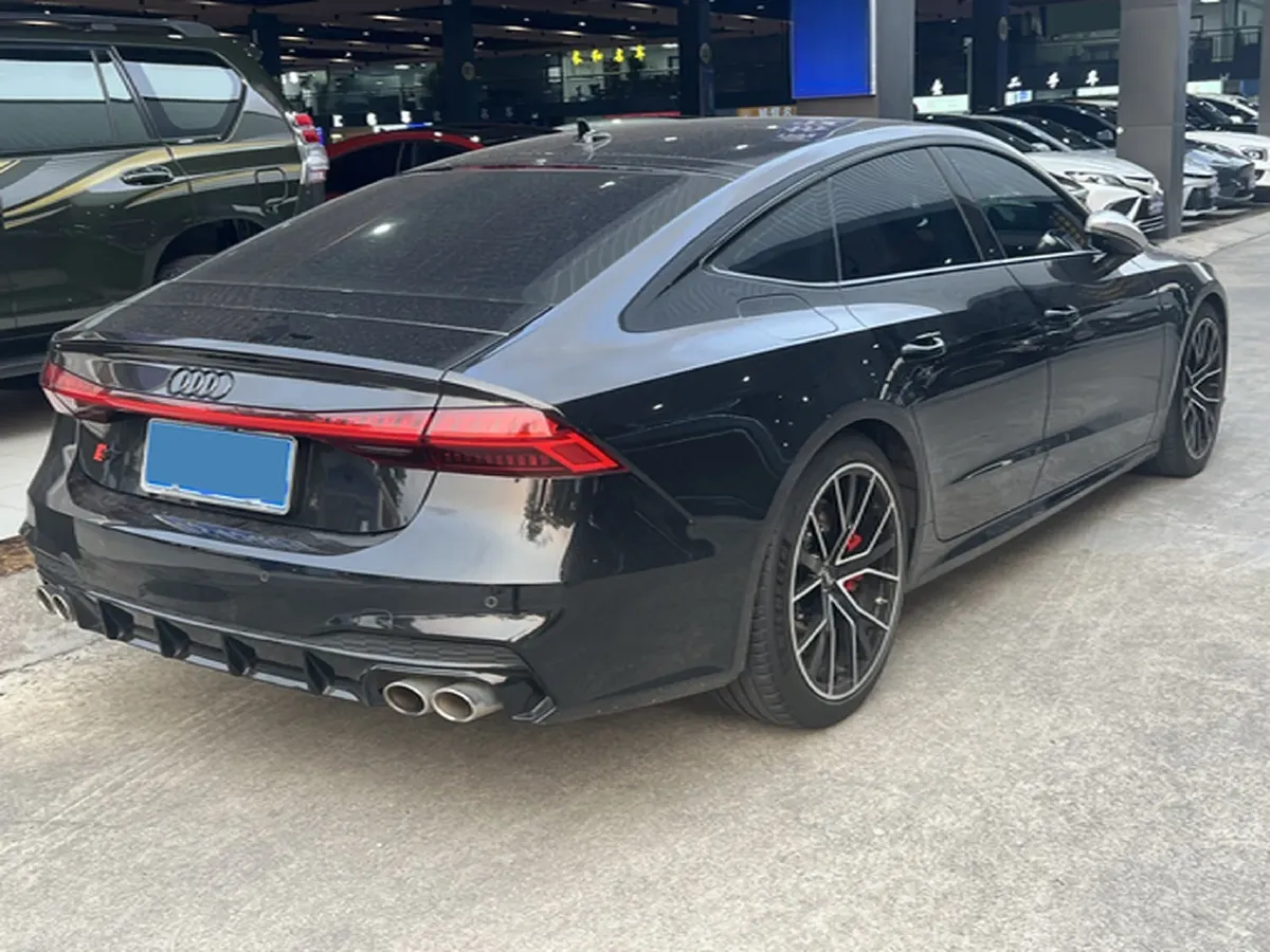 2021 Audi A7 2.0T 190HP L4 7DCT,autocango,china used car exporter,china ev exporter,chinese used car exporter,chinese used ev exporter