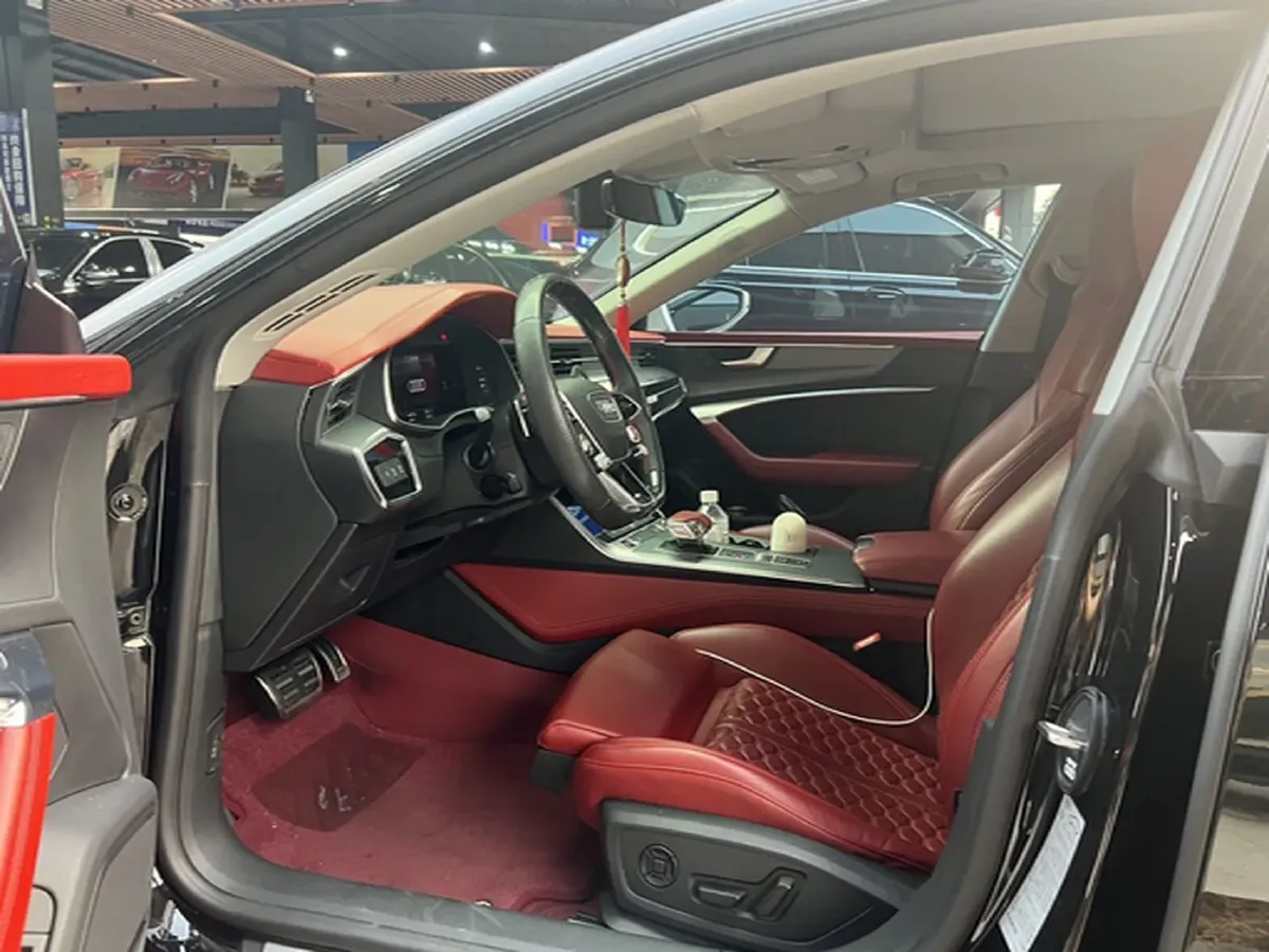 2021 Audi A7 2.0T 190HP L4 7DCT,autocango,china used car exporter,china ev exporter,chinese used car exporter,chinese used ev exporter