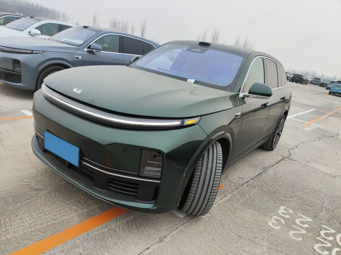 2025 Li L7 Range Extended 154HP REEV,autocango,china used car exporter,china ev exporter,chinese used car exporter,chinese used ev exporter