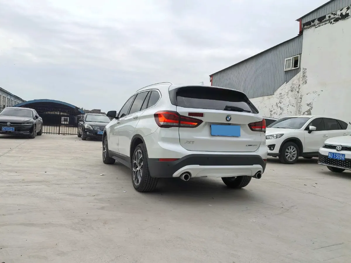 2022 BMW X1 2.0T 192HP L4 7DCT,autocango,china used car exporter,china ev exporter,chinese used car exporter,chinese used ev exporter