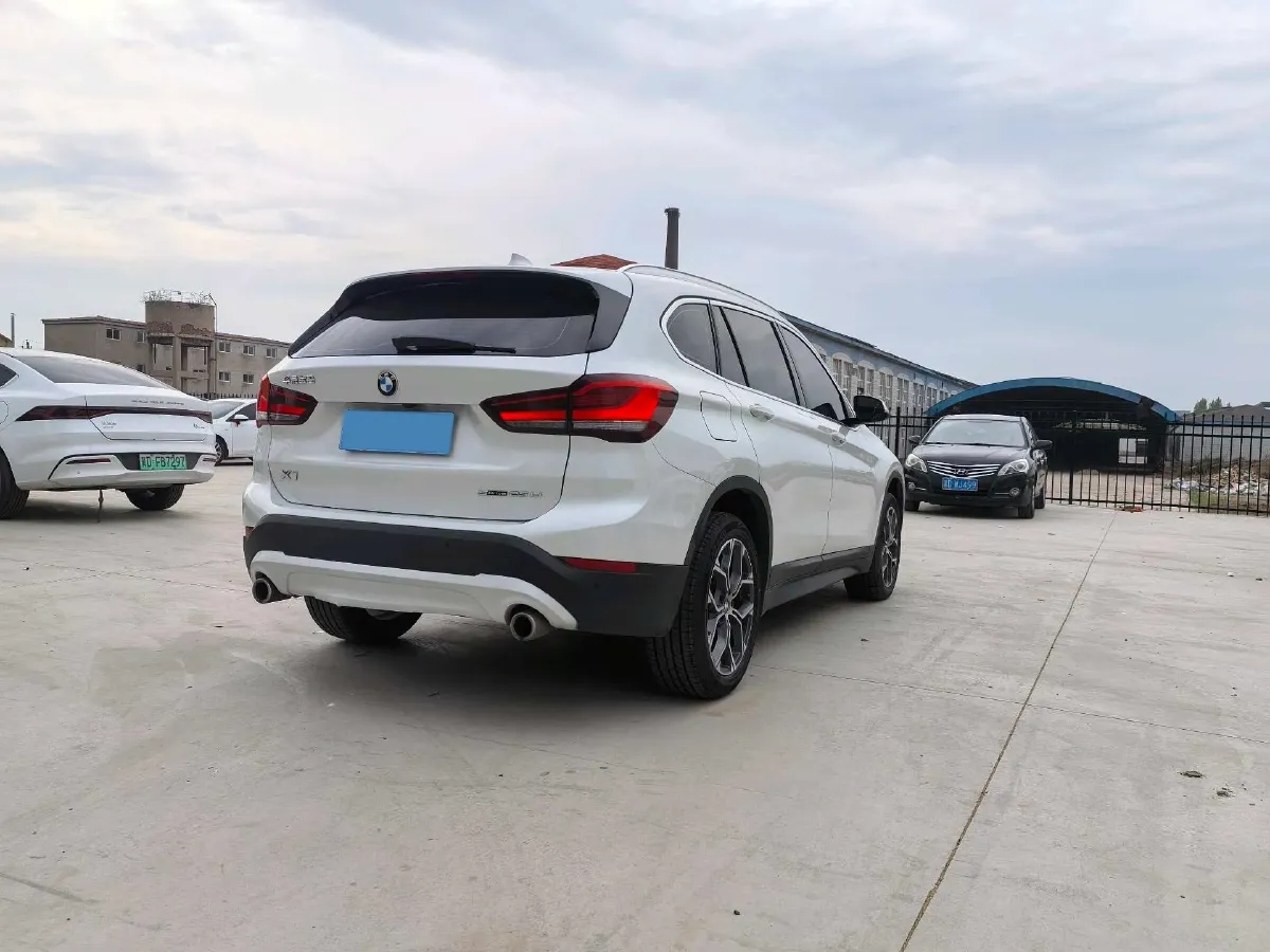 2022 BMW X1 2.0T 192HP L4 7DCT,autocango,china used car exporter,china ev exporter,chinese used car exporter,chinese used ev exporter