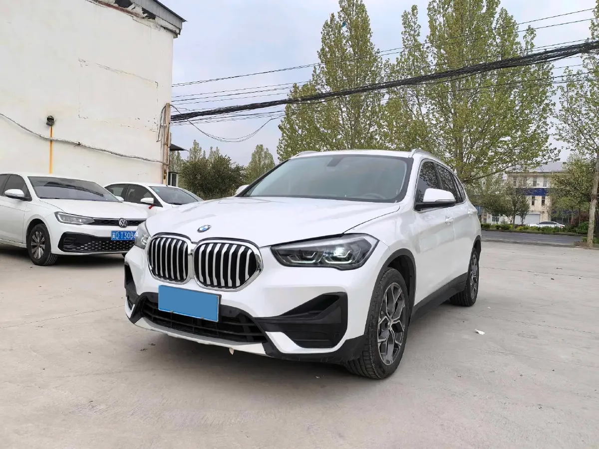 2022 BMW X1 2.0T 192HP L4 7DCT,autocango,china used car exporter,china ev exporter,chinese used car exporter,chinese used ev exporter