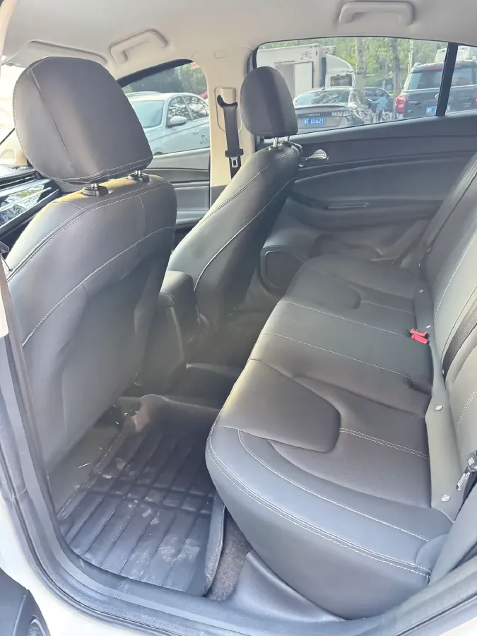 2021 Chery Arrizo 5 1.5L 116HP L4 5MT,autocango,china used car exporter,china ev exporter,chinese used car exporter,chinese used ev exporter