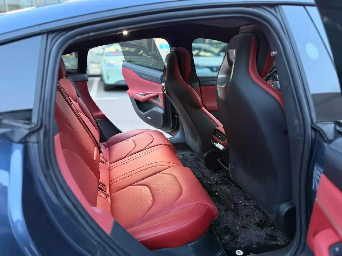 2024 MI SU7 BEV 101KWH,autocango,china used car exporter,china ev exporter,chinese used car exporter,chinese used ev exporter