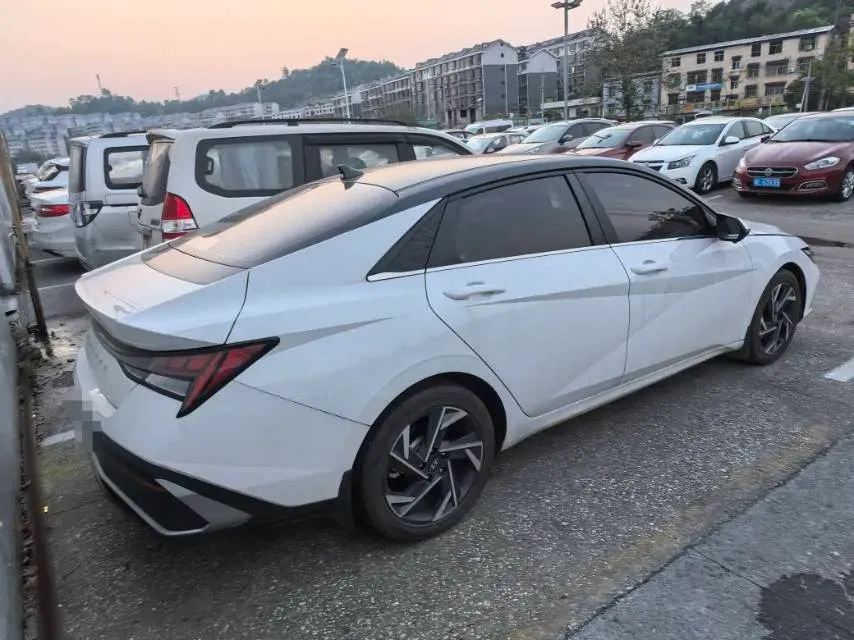 2023 Hyundai Elantra 1.5L 115HP L4 CVT,autocango,china used car exporter,china ev exporter,chinese used car exporter,chinese used ev exporter
