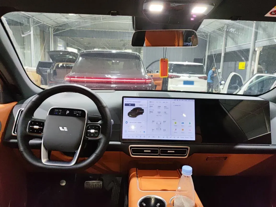 2024 Li L7 Range Extended 154HP REEV 42.8KWH,autocango,china used car exporter,china ev exporter,chinese used car exporter,chinese used ev exporter