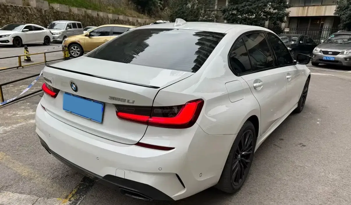 2021 BMW 3 Series 2.0T 184HP L4 8AT,autocango,china used car exporter,china ev exporter,chinese used car exporter,chinese used ev exporter