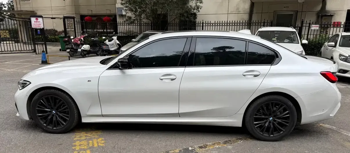2021 BMW 3 Series 2.0T 184HP L4 8AT,autocango,china used car exporter,china ev exporter,chinese used car exporter,chinese used ev exporter