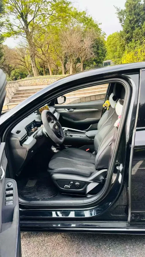 2025 Geely Preface 2.0T 238HP L4 8AT,autocango,china used car exporter,china ev exporter,chinese used car exporter,chinese used ev exporter