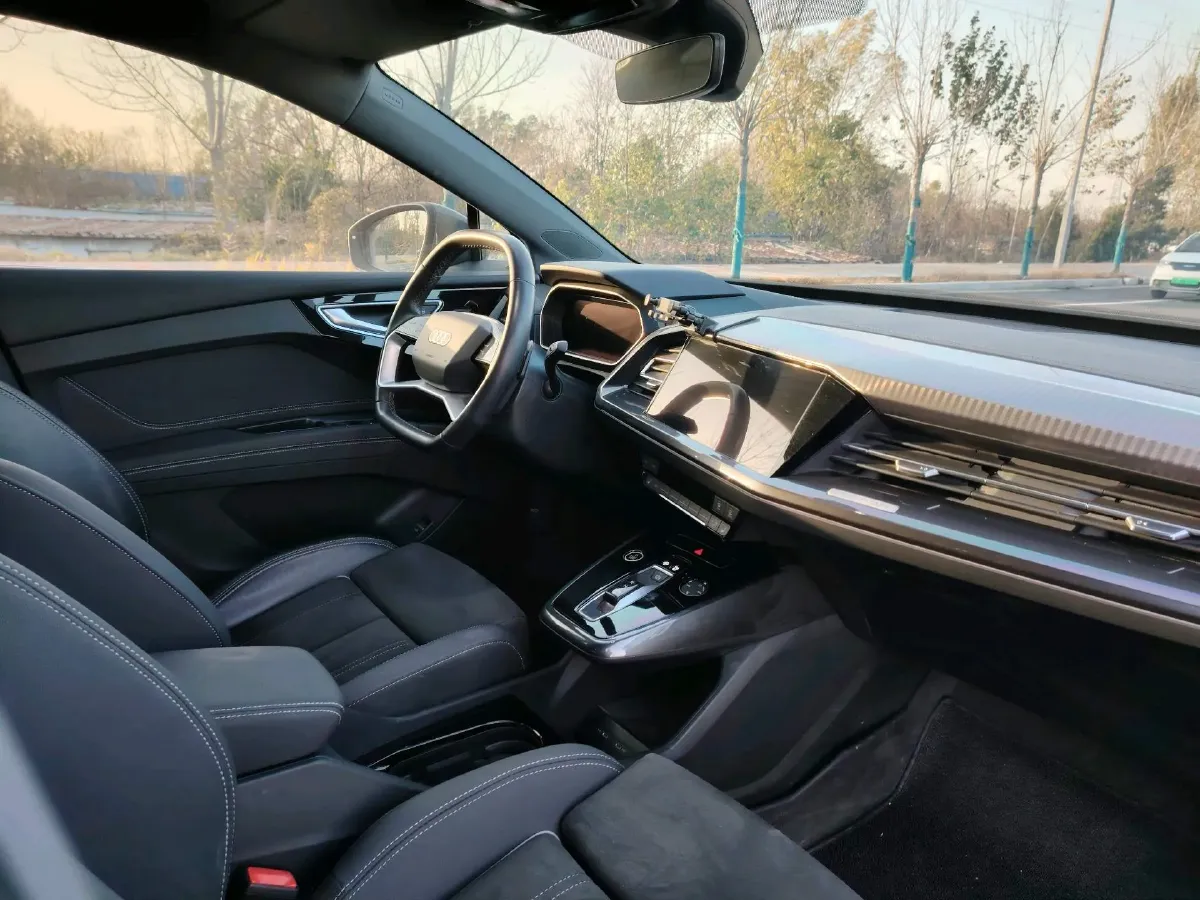 2023 Audi Q4 e-tron BEV 84.8KWH,autocango,china used car exporter,china ev exporter,chinese used car exporter,chinese used ev exporter