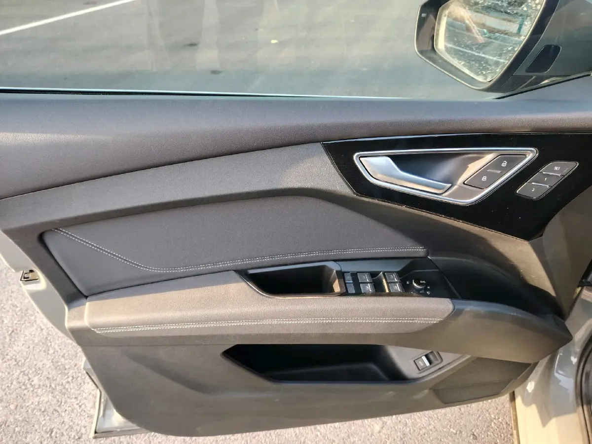 2023 Audi Q4 e-tron BEV 84.8KWH,autocango,china used car exporter,china ev exporter,chinese used car exporter,chinese used ev exporter