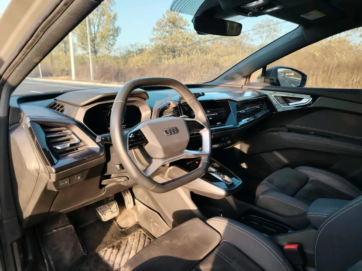 2023 Audi Q4 e-tron BEV 84.8KWH,autocango,china used car exporter,china ev exporter,chinese used car exporter,chinese used ev exporter