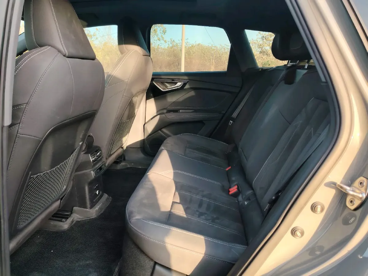 2023 Audi Q4 e-tron BEV 84.8KWH,autocango,china used car exporter,china ev exporter,chinese used car exporter,chinese used ev exporter