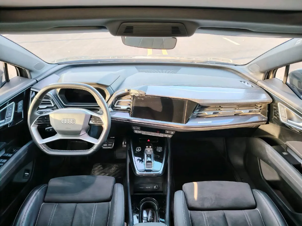 2023 Audi Q4 e-tron BEV 84.8KWH,autocango,china used car exporter,china ev exporter,chinese used car exporter,chinese used ev exporter