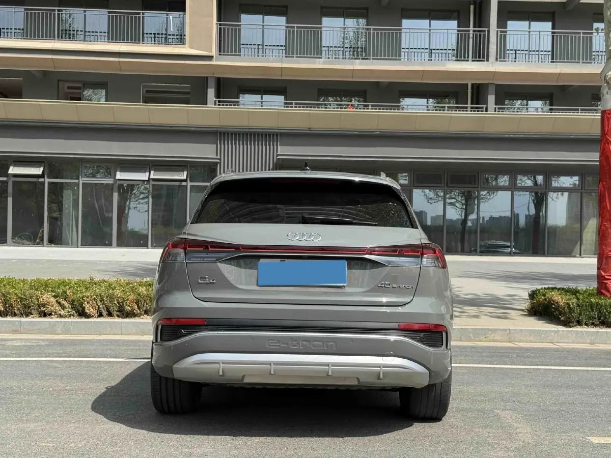 2023 Audi Q4 e-tron BEV 84.8KWH,autocango,china used car exporter,china ev exporter,chinese used car exporter,chinese used ev exporter