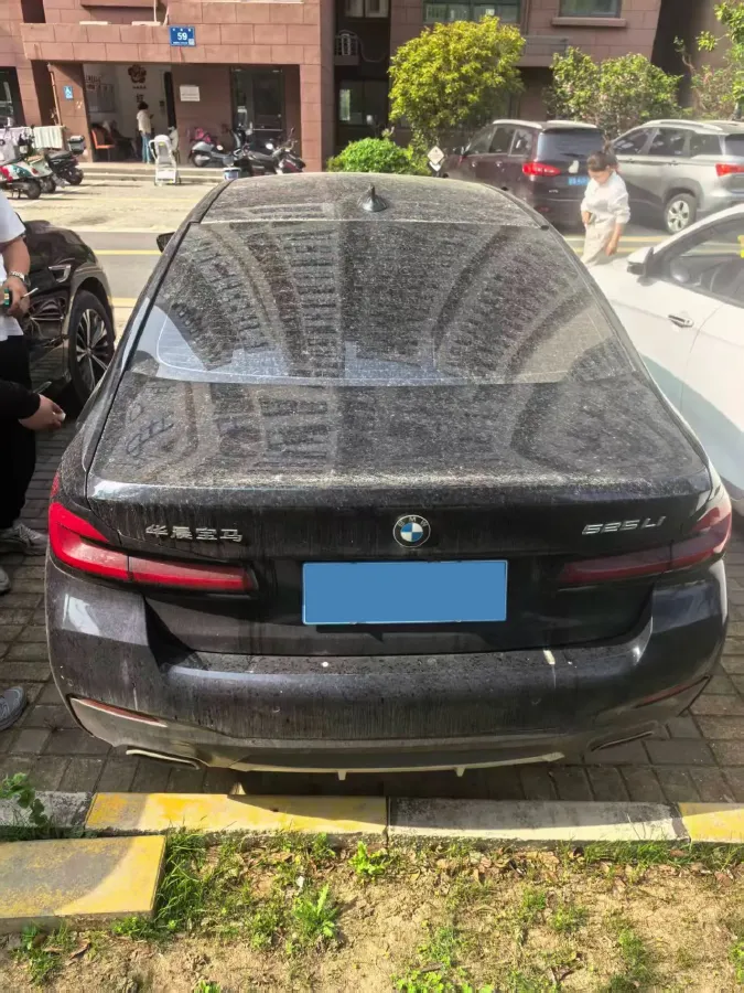 2022 BMW 5 Series 2.0T 184HP L4 8AT,autocango,china used car exporter,china ev exporter,chinese used car exporter,chinese used ev exporter