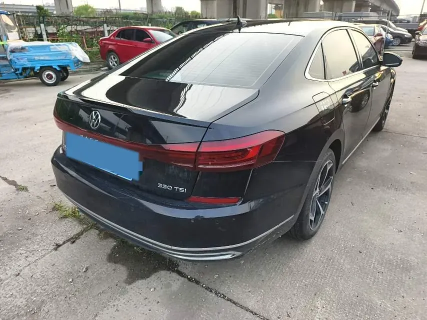 2023 Volkswagen Passat 2.0T 186HP L4 7DCT,autocango,china used car exporter,china ev exporter,chinese used car exporter,chinese used ev exporter