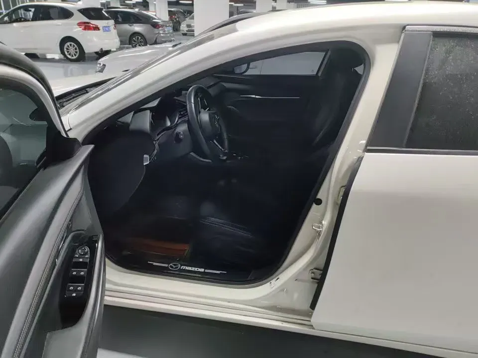 2023 Mazda 3 Axela 2.0L 158HP L4 6AT,autocango,china used car exporter,china ev exporter,chinese used car exporter,chinese used ev exporter
