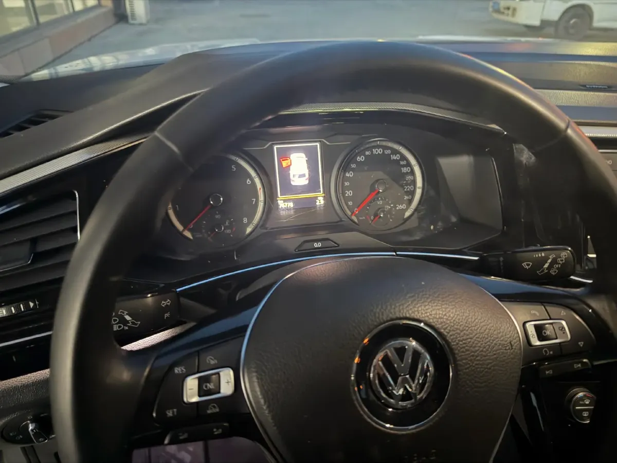 2019 MINI CLUBMAN 1.5T 102HP L3 6AT,autocango,china used car exporter,china ev exporter,chinese used car exporter,chinese used ev exporter