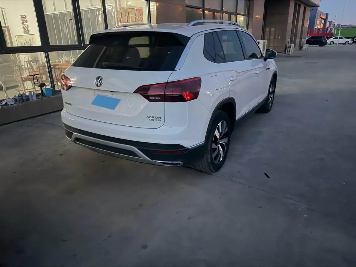 2019 MINI CLUBMAN 1.5T 102HP L3 6AT,autocango,china used car exporter,china ev exporter,chinese used car exporter,chinese used ev exporter