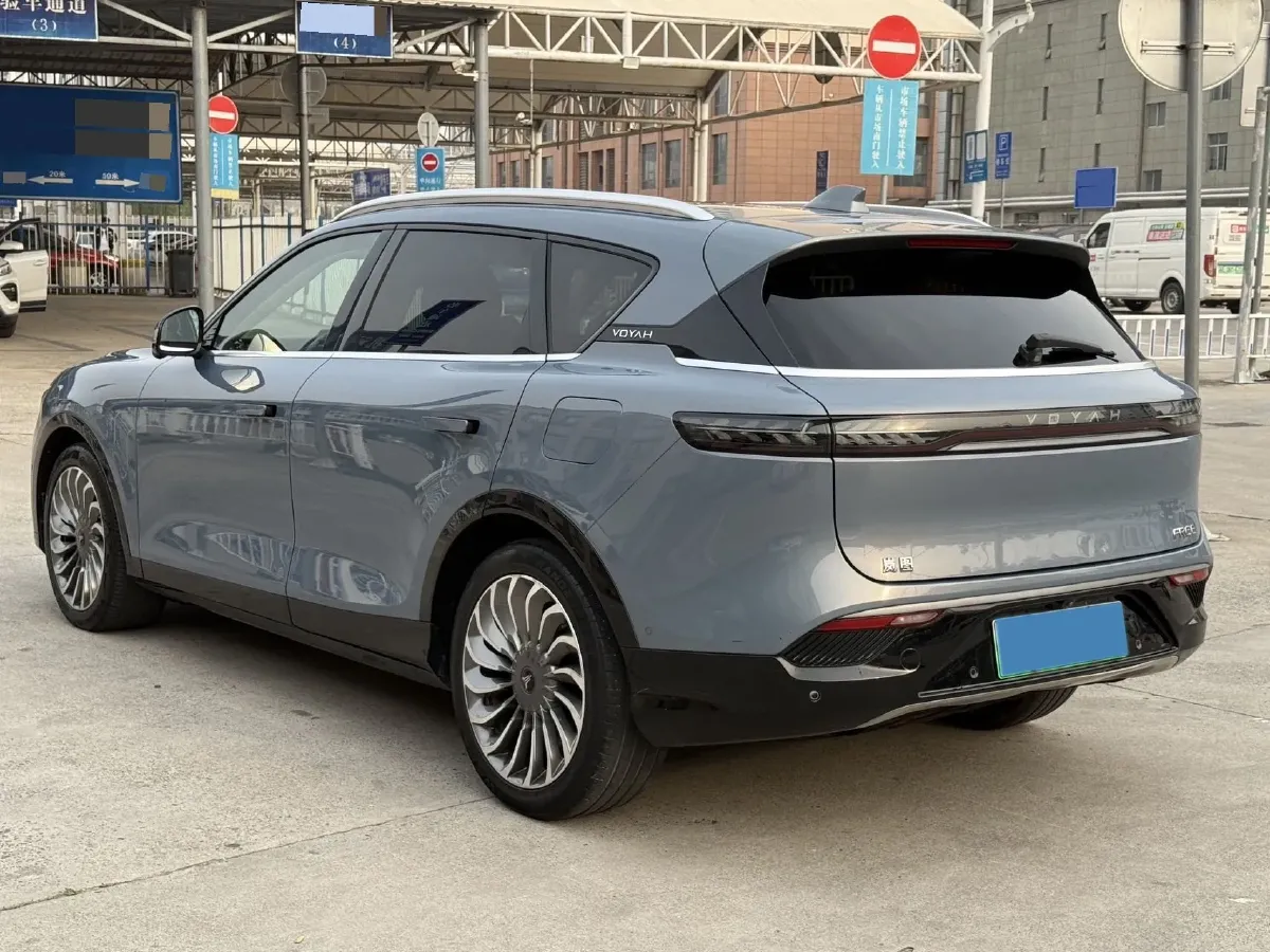 2022 Voyah FREE Range Extended 109HP REEV 33KWH,autocango,china used car exporter,china ev exporter,chinese used car exporter,chinese used ev exporter