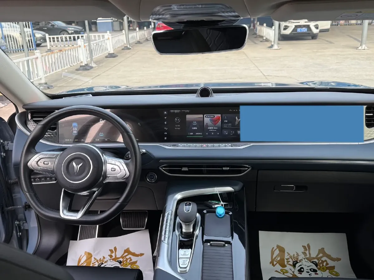 2022 Voyah FREE Range Extended 109HP REEV 33KWH,autocango,china used car exporter,china ev exporter,chinese used car exporter,chinese used ev exporter