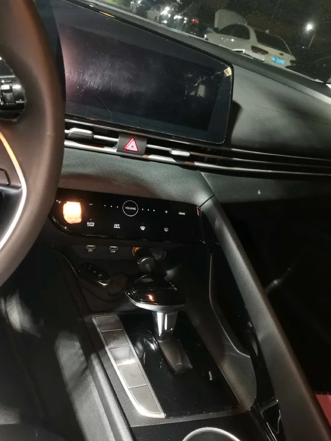 2021 Hyundai Elantra 1.5L 115HP L4 CVT,autocango,china used car exporter,china ev exporter,chinese used car exporter,chinese used ev exporter