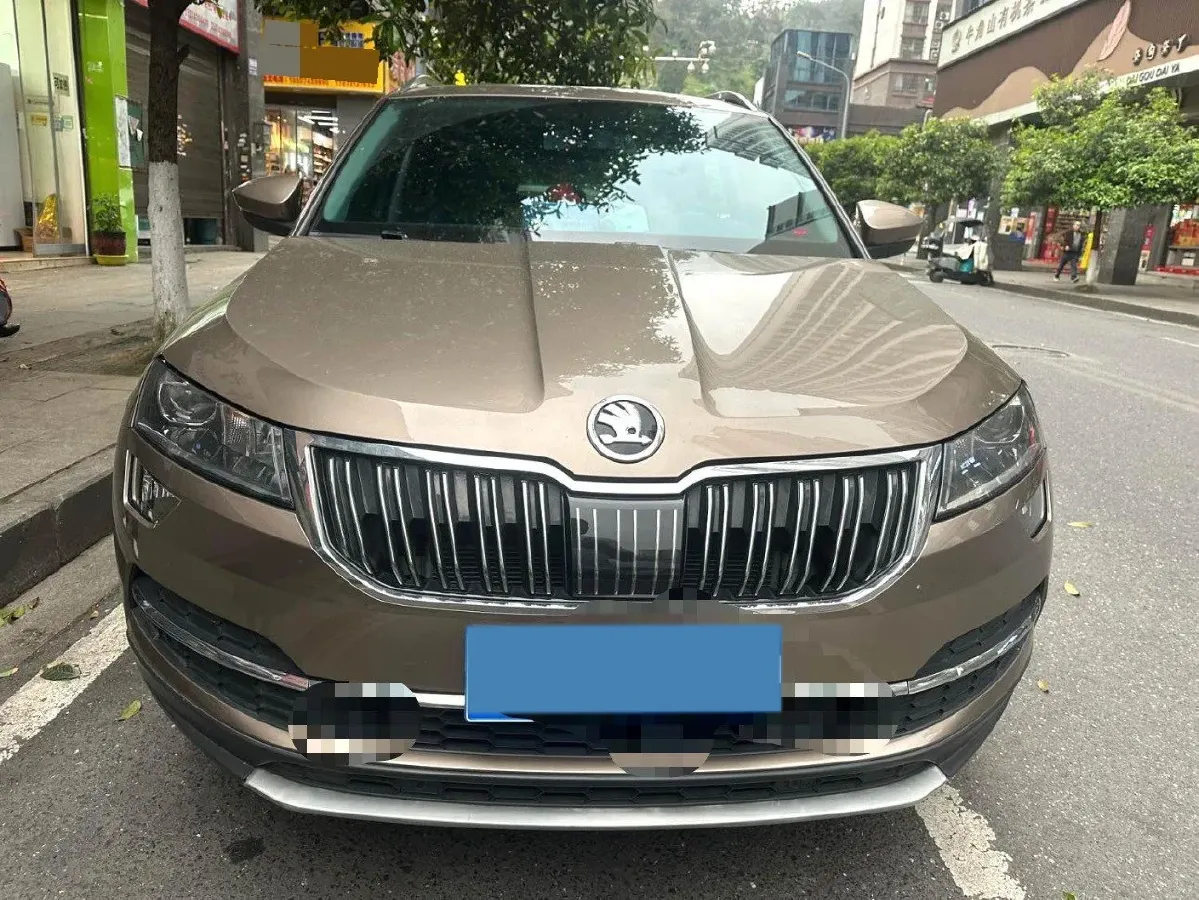 2020 Skoda Karoq 1.4T 150HP L4 7DCT,autocango,china used car exporter,china ev exporter,chinese used car exporter,chinese used ev exporter