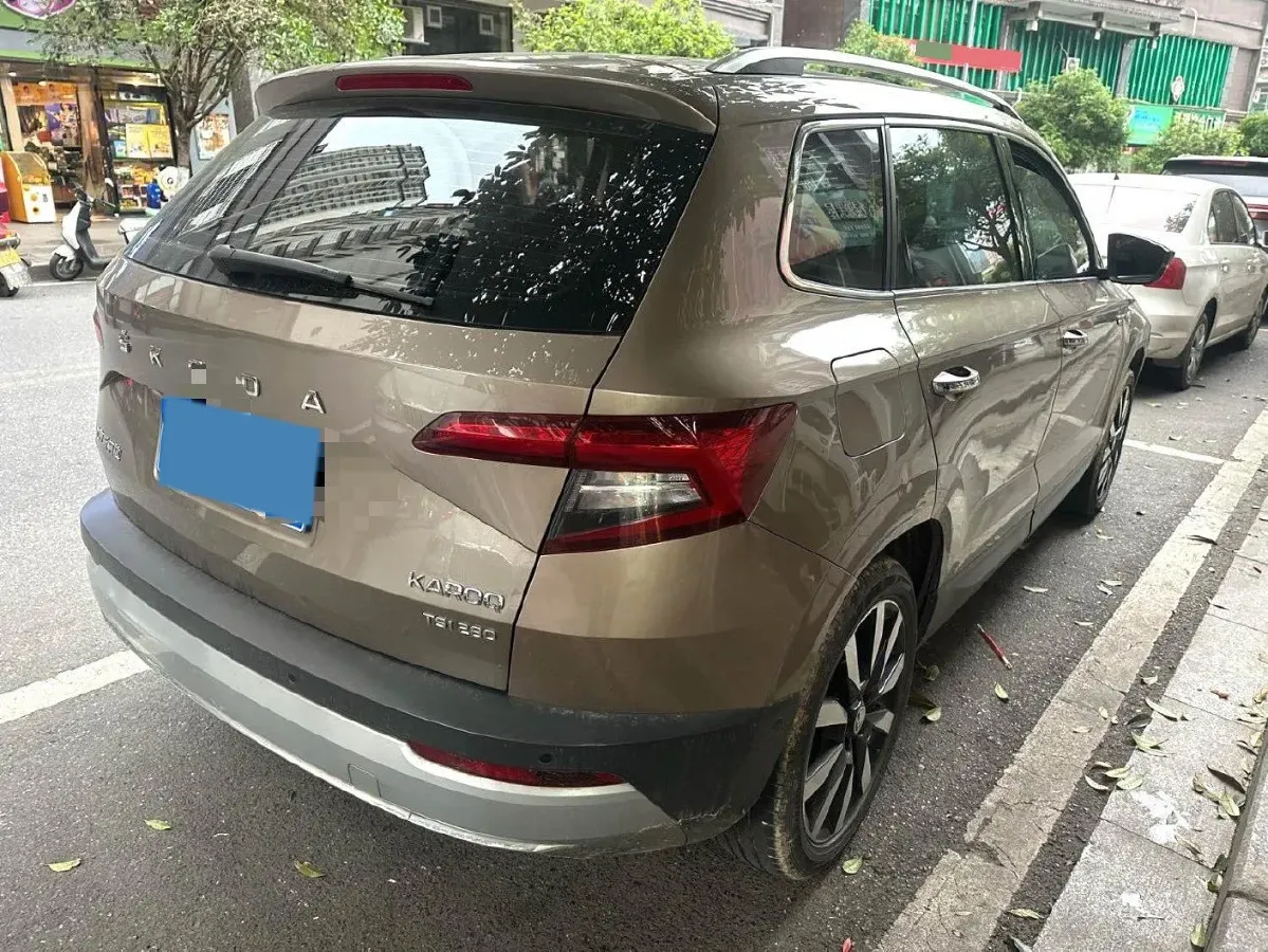2020 Skoda Karoq 1.4T 150HP L4 7DCT,autocango,china used car exporter,china ev exporter,chinese used car exporter,chinese used ev exporter