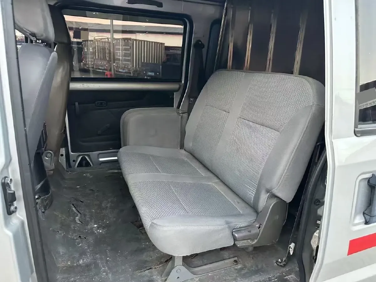 2020 WuLing RongGuang 1.5L 99HP L4 5MT,autocango,china used car exporter,china ev exporter,chinese used car exporter,chinese used ev exporter