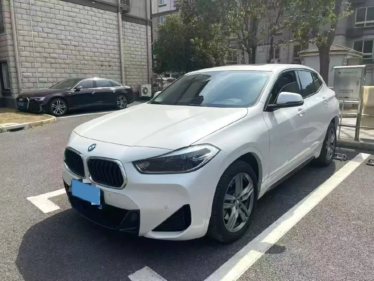 2022 BMW X2 2.0T 192HP L4 7DCT,autocango,china used car exporter,china ev exporter,chinese used car exporter,chinese used ev exporter