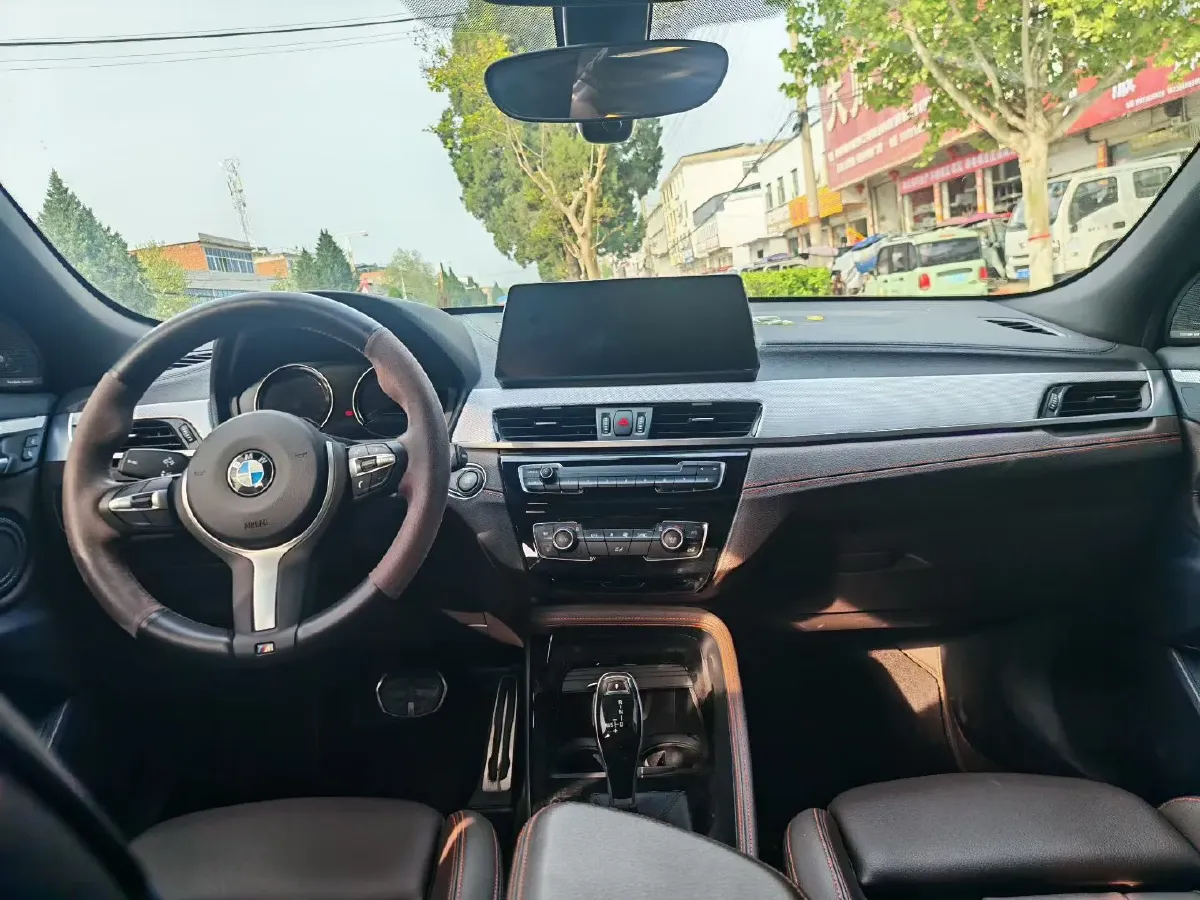 2022 BMW X2 2.0T 192HP L4 7DCT,autocango,china used car exporter,china ev exporter,chinese used car exporter,chinese used ev exporter