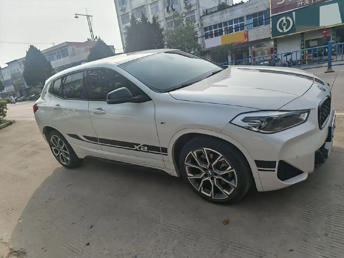 2022 BMW X2 2.0T 192HP L4 7DCT,autocango,china used car exporter,china ev exporter,chinese used car exporter,chinese used ev exporter