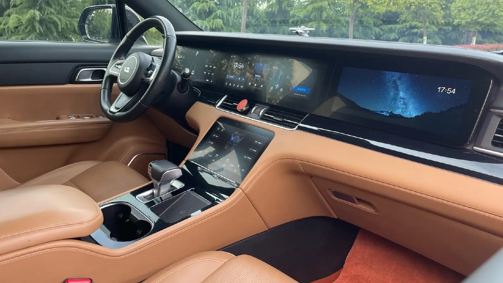 2021 Li ONE Range Extended 131HP REEV 40.5KWH,autocango,china used car exporter,china ev exporter,chinese used car exporter,chinese used ev exporter