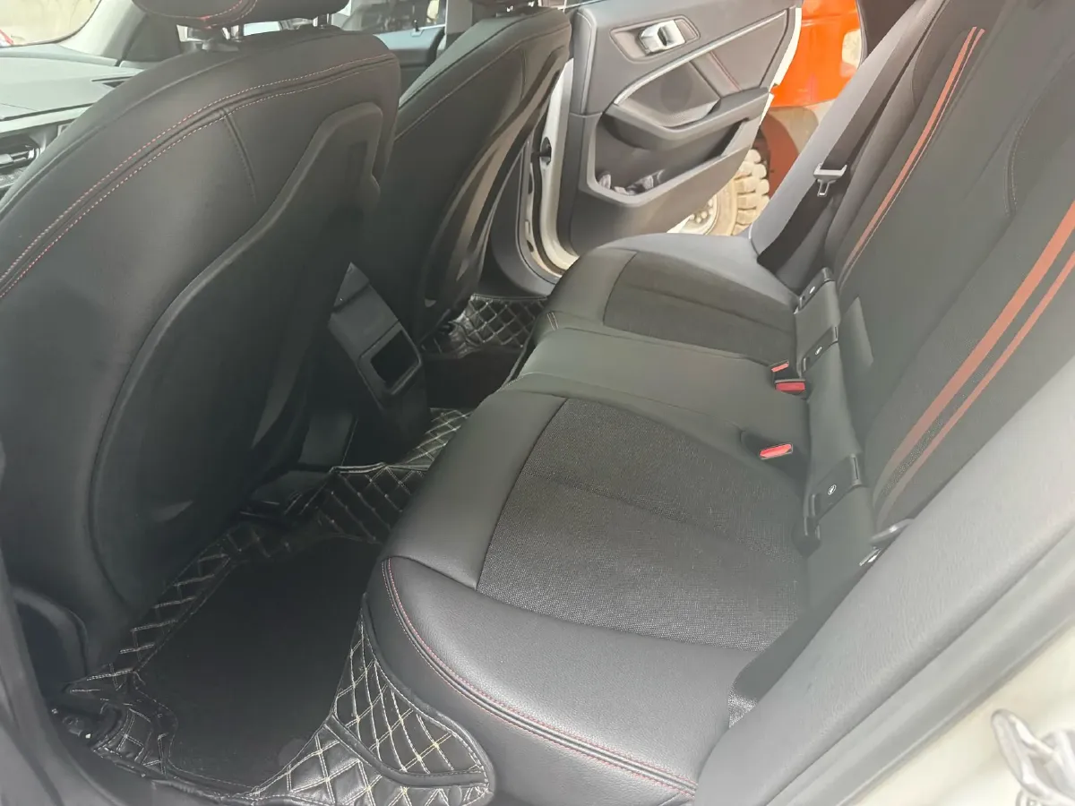 2021 BMW 2 Series 2.0T 192HP L4 7DCT,autocango,china used car exporter,china ev exporter,chinese used car exporter,chinese used ev exporter