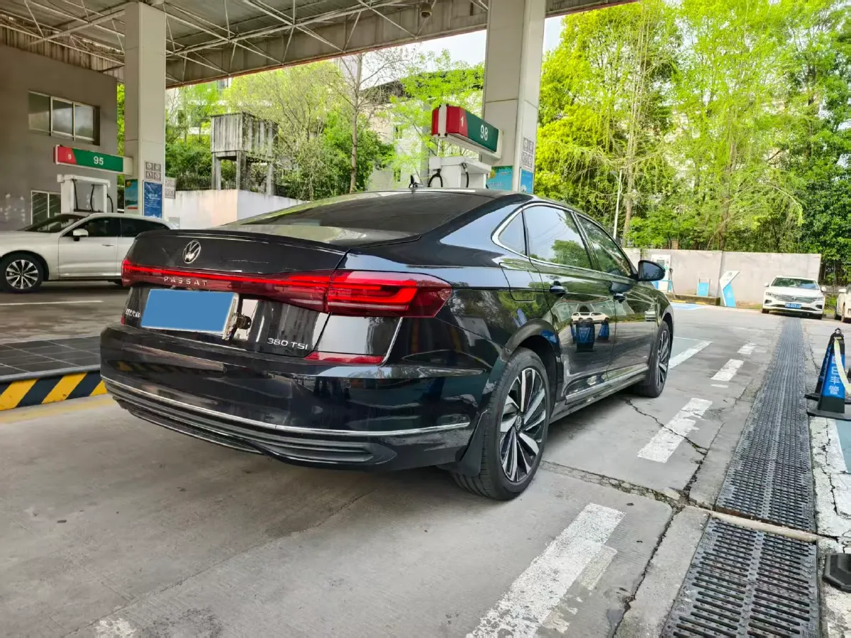 2025 Volkswagen Passat 2.0T 186HP L4 7DCT,autocango,china used car exporter,china ev exporter,chinese used car exporter,chinese used ev exporter