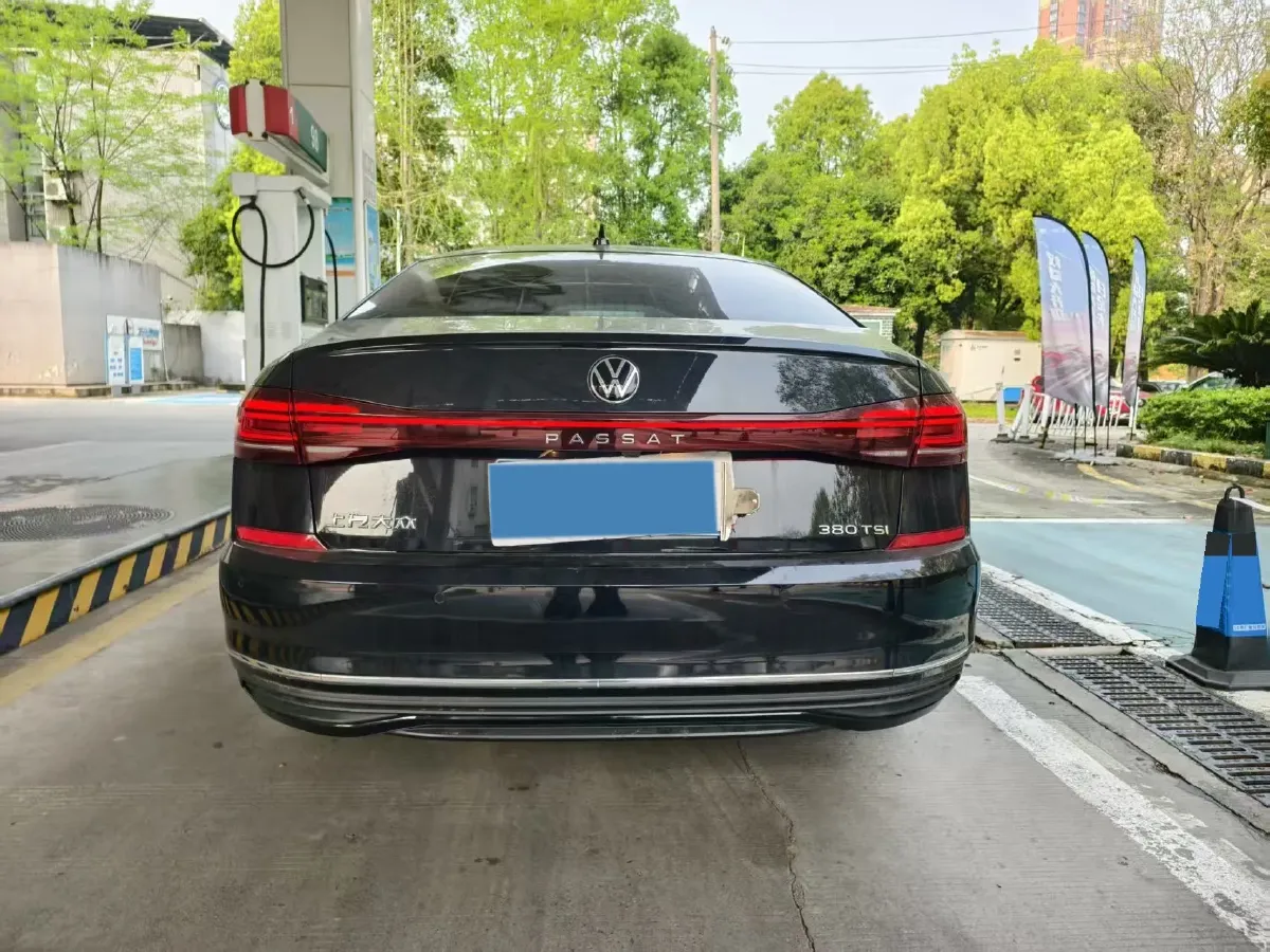 2025 Volkswagen Passat 2.0T 186HP L4 7DCT,autocango,china used car exporter,china ev exporter,chinese used car exporter,chinese used ev exporter