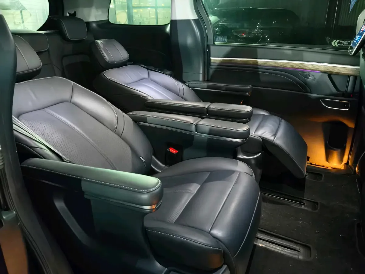 2021 GAC Trumpchi M8 2.0T 252HP L4 8AT,autocango,china used car exporter,china ev exporter,chinese used car exporter,chinese used ev exporter