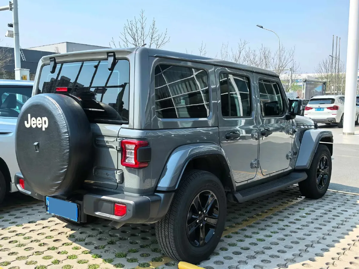 2024 Jeep Wrangler 2.0T 266HP L4 8AT,autocango,china used car exporter,china ev exporter,chinese used car exporter,chinese used ev exporter