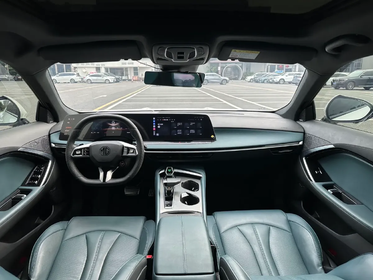 2023 MG 7 1.5T 188HP L4 7DCT,autocango,china used car exporter,china ev exporter,chinese used car exporter,chinese used ev exporter