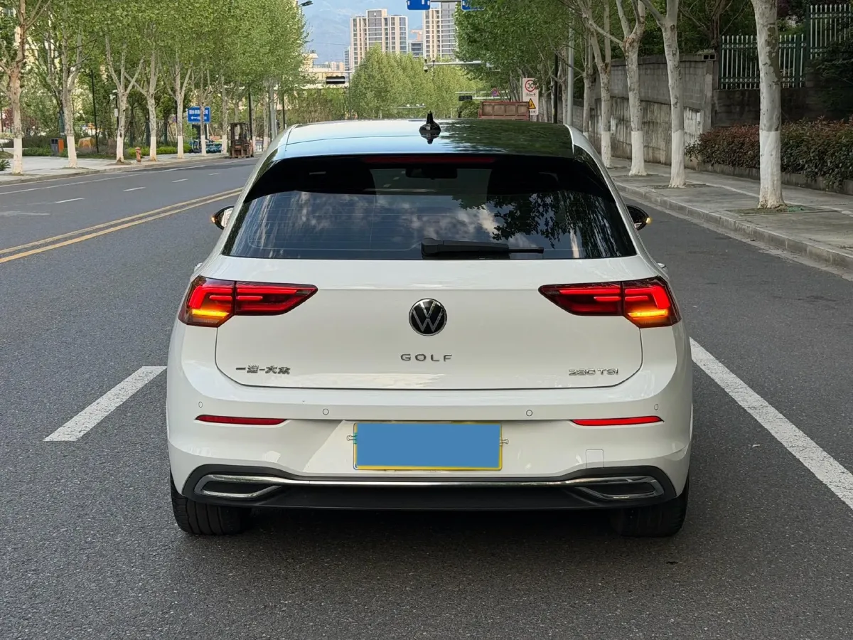 2023 Volkswagen Golf 1.4T 150HP L4 7DCT,autocango,china used car exporter,china ev exporter,chinese used car exporter,chinese used ev exporter