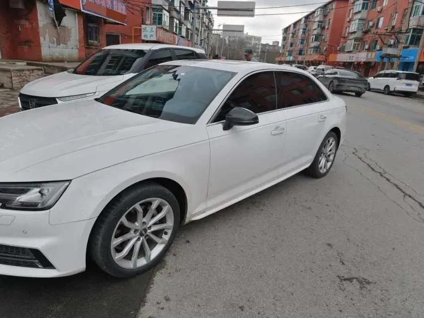 2019 Audi A4L 2.0T 190HP L4 7DCT,autocango,china used car exporter,china ev exporter,chinese used car exporter,chinese used ev exporter
